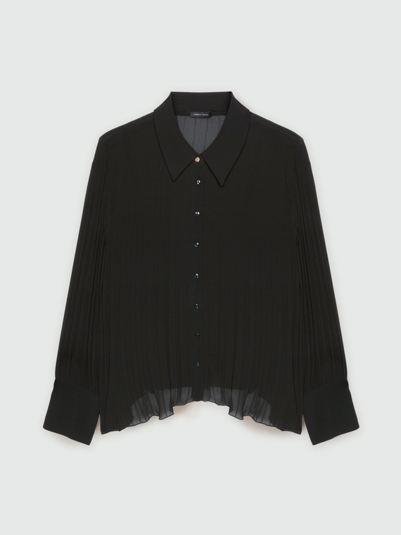 Pleated shirt