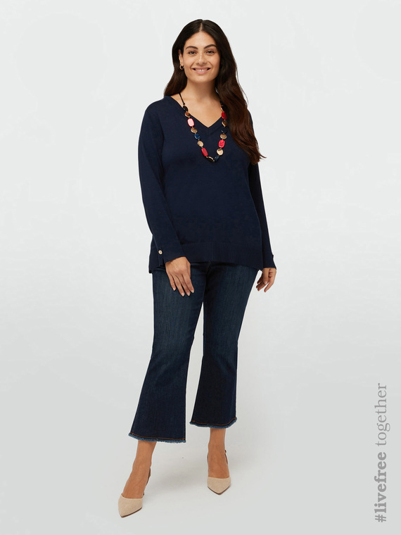 V-neck sweater in LENZING™ ECOVERO™ viscose