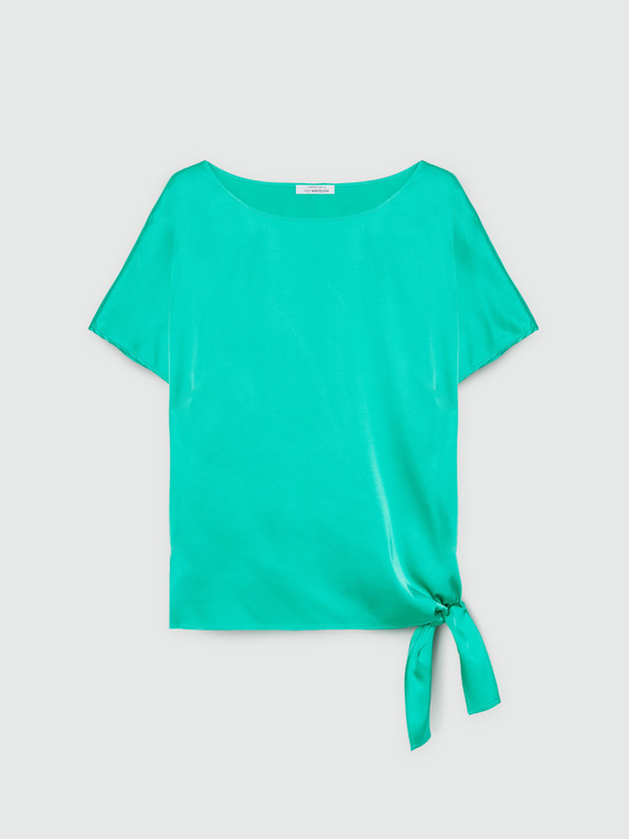 Blusa con viscosa LENZING™ ECOVERO™ con nodo al fondo