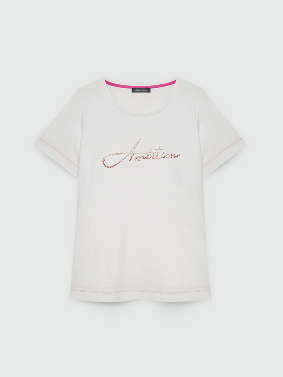 T-shirt with writing embroidered in crystals