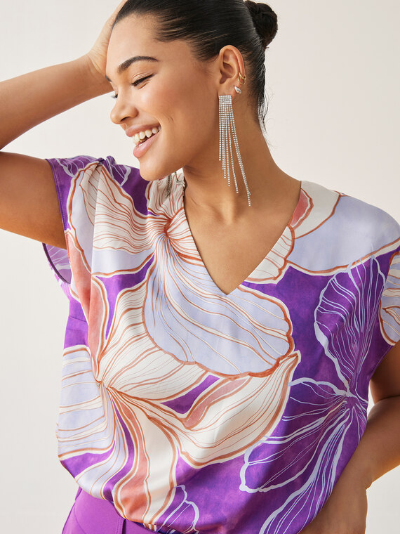 Blusa dalla stampa floreale all over
