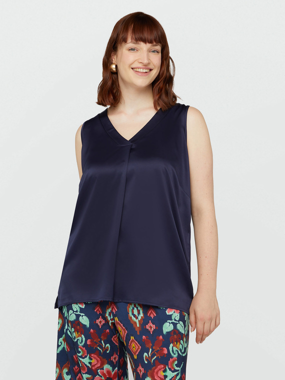 Top with front pleat