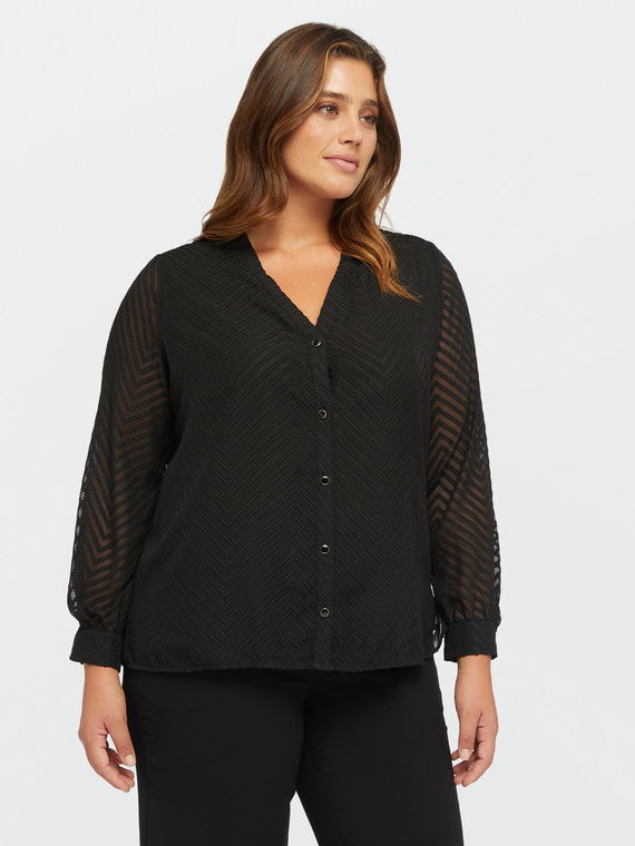 Blouse en tissu ouvragé