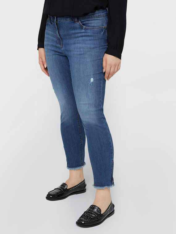 Jeans skinny push up modello Giada con strappi