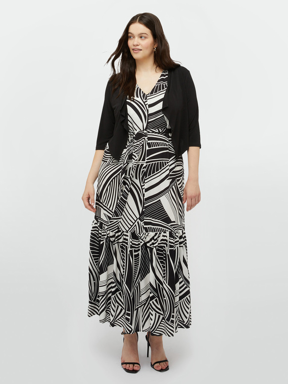 Langes schwarz-weiß bedrucktes Kleid