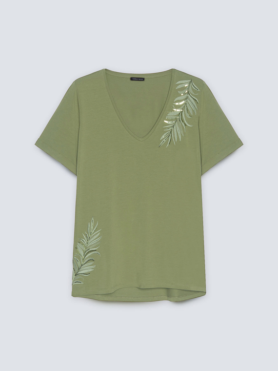 T-shirt with embroidered leaves