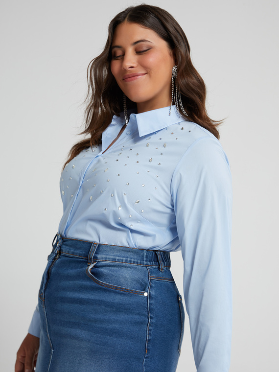 Shirt embroidered with rhinestones