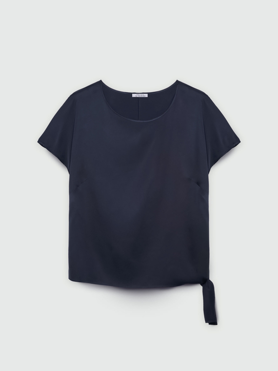 Blusa con viscosa LENZING™ ECOVERO™ con nodo al fondo