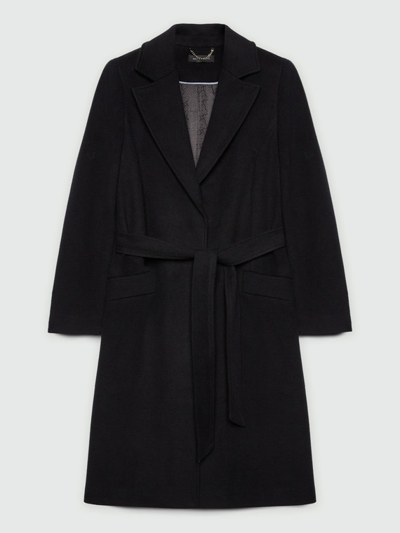 Cloth coat with belt