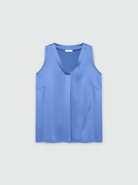 Top with front pleat