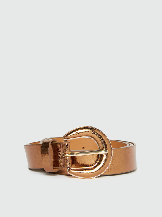 Shimmer-effect belt