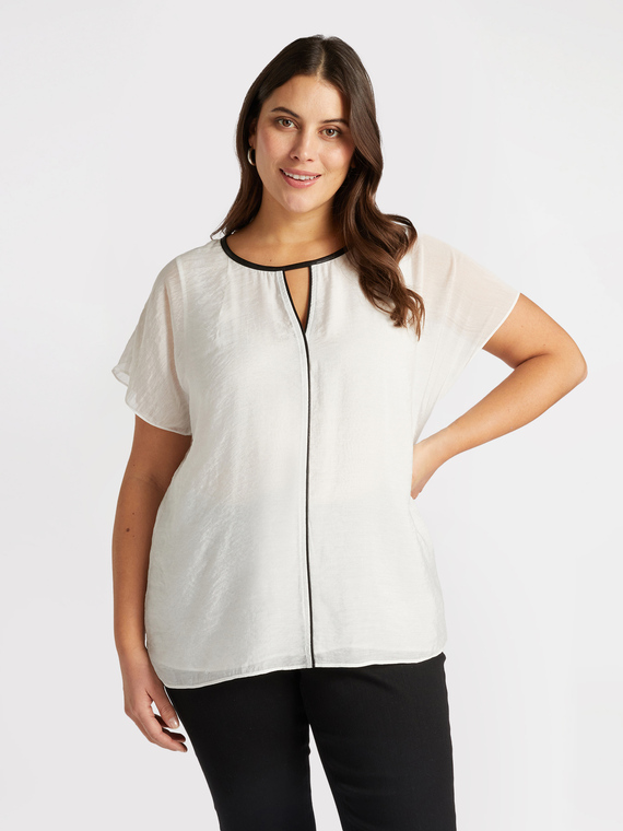 Blusa con bordi neri e dettaglio cut out