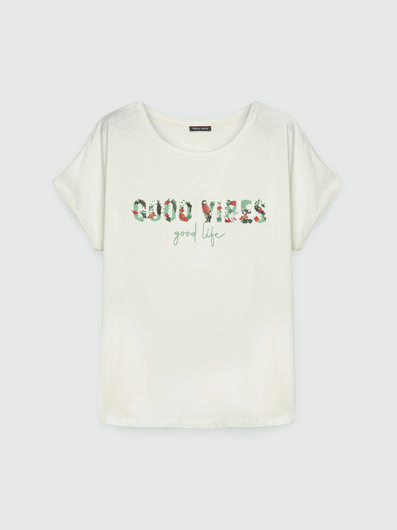 T-shirt with embroidered lettering