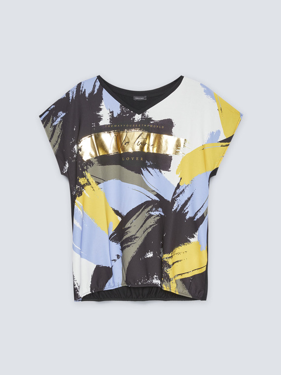 T-shirt with print and elastic at the bottom