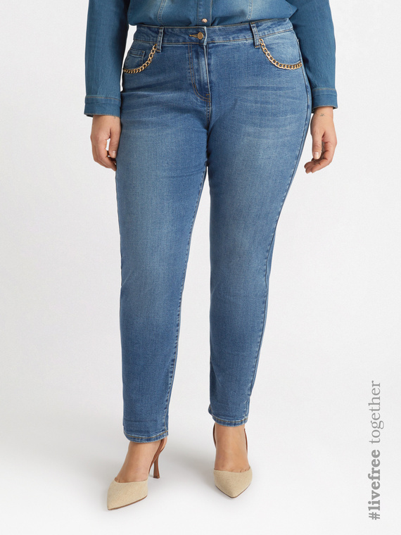 Jeans girl fit con dettaglio catene