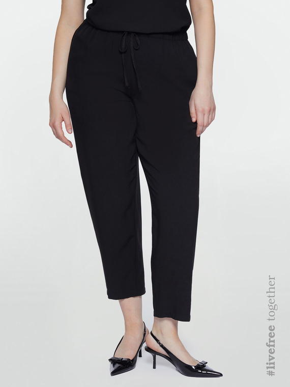 Pantaloni joggers