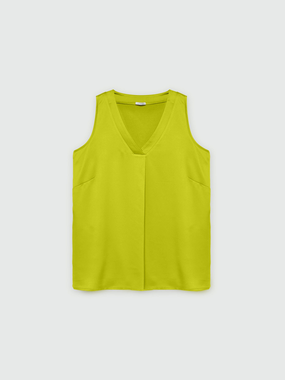 Top with front pleat